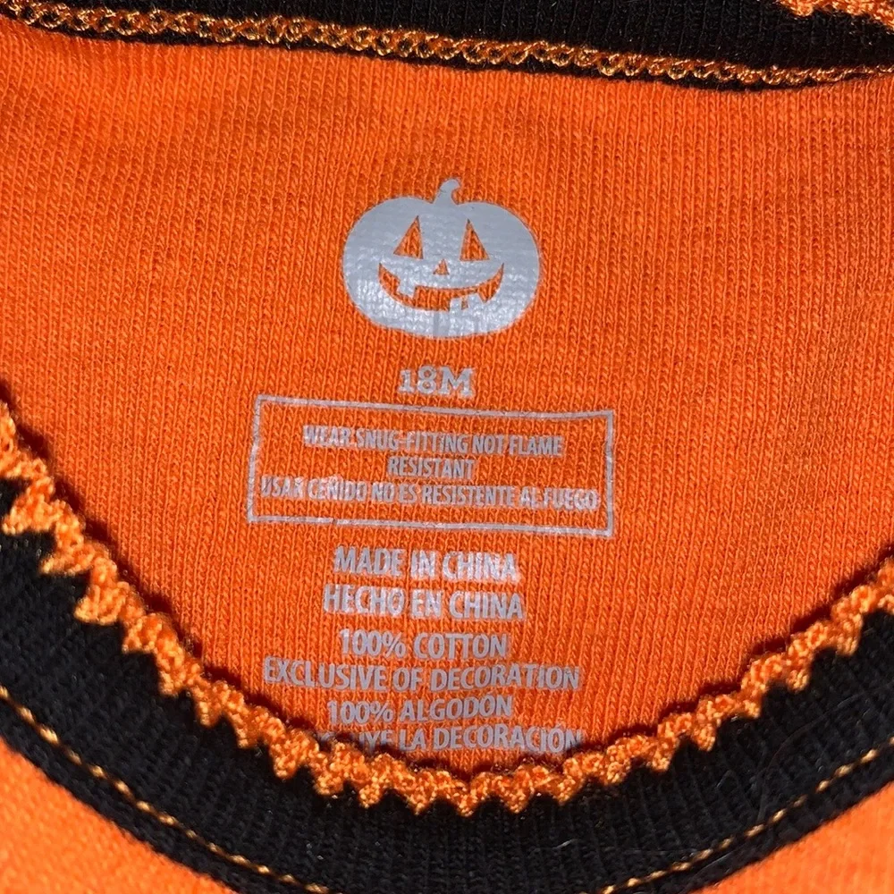 Halloween Themed Outfit Sleeper 18 months Pre owned